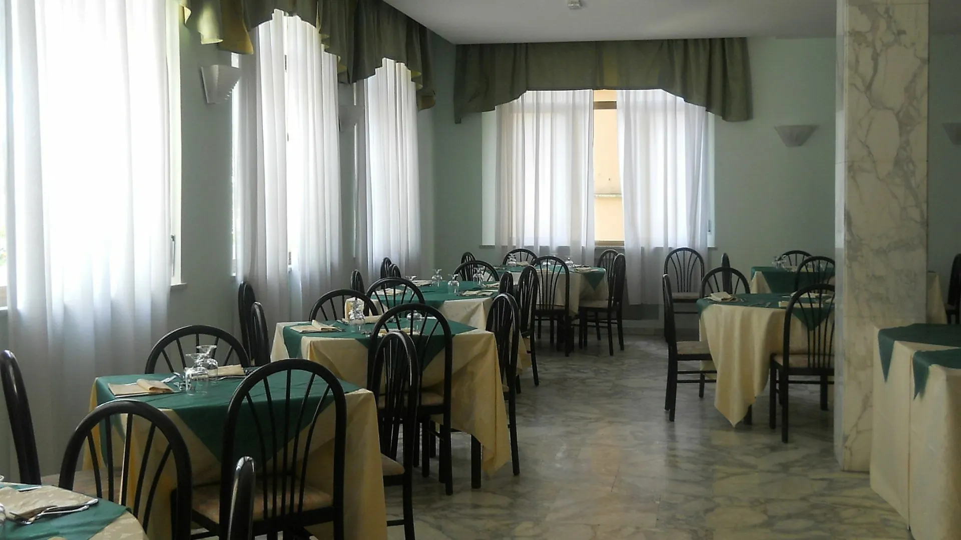 Hotel Quisisana Chianciano Terme 3*,  Italia